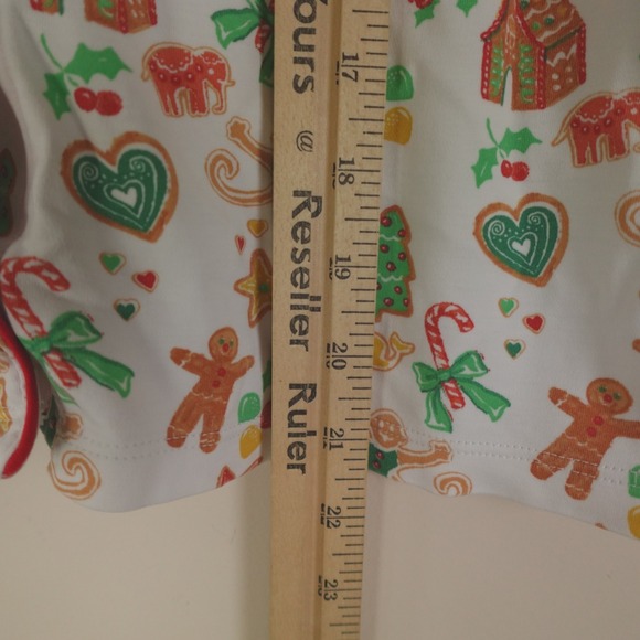 Roller Rabbit Pajama Set Gingerbread Party - Picture 11 of 16